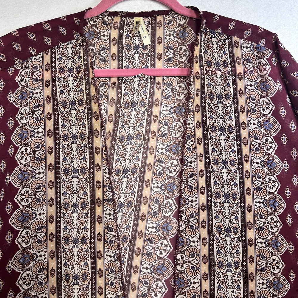 Live 4 Truth Oversized Kimono Maroon Aztec 1X - Picture 3 of 5